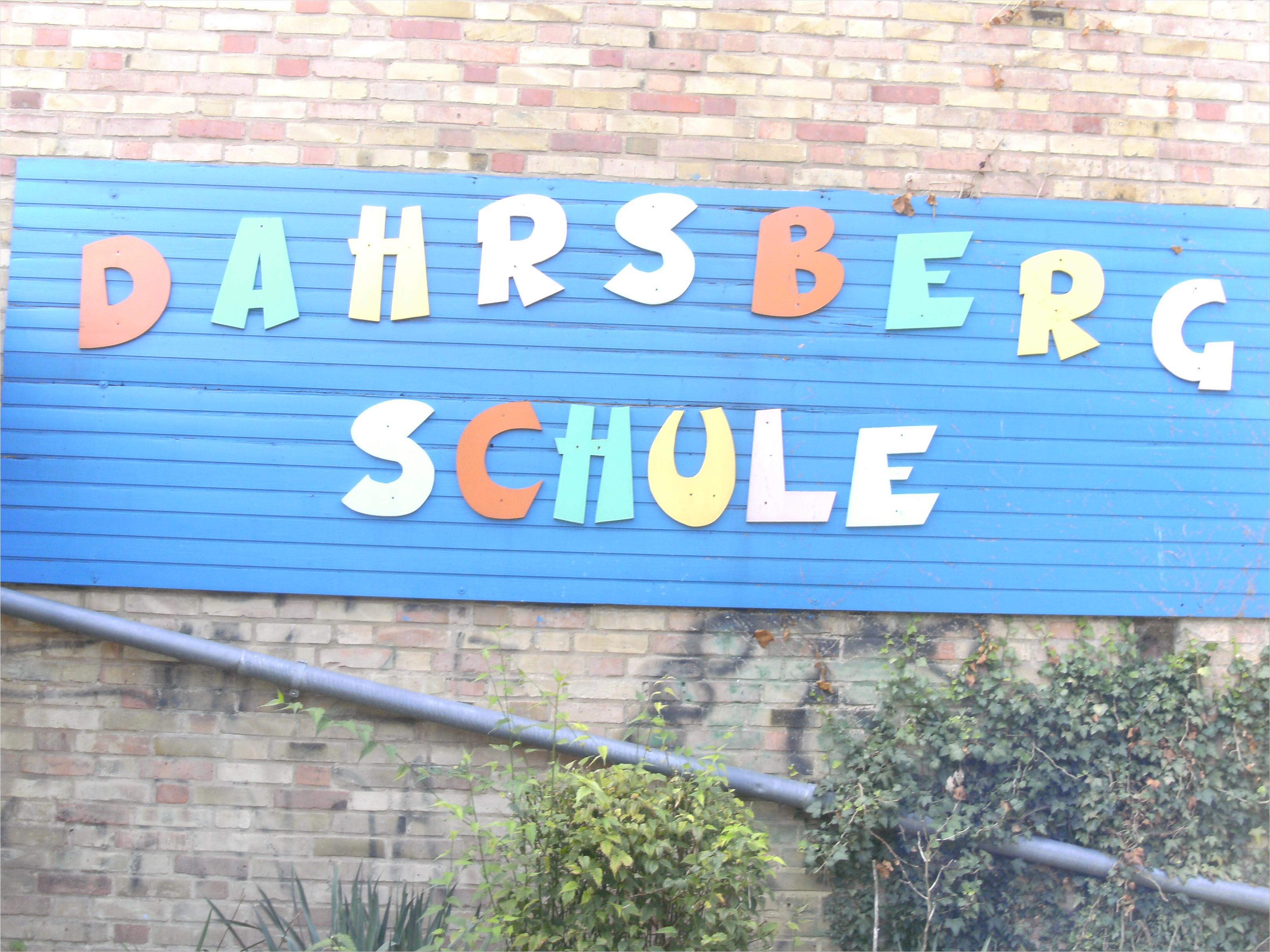 Dahrsbergschulenschild